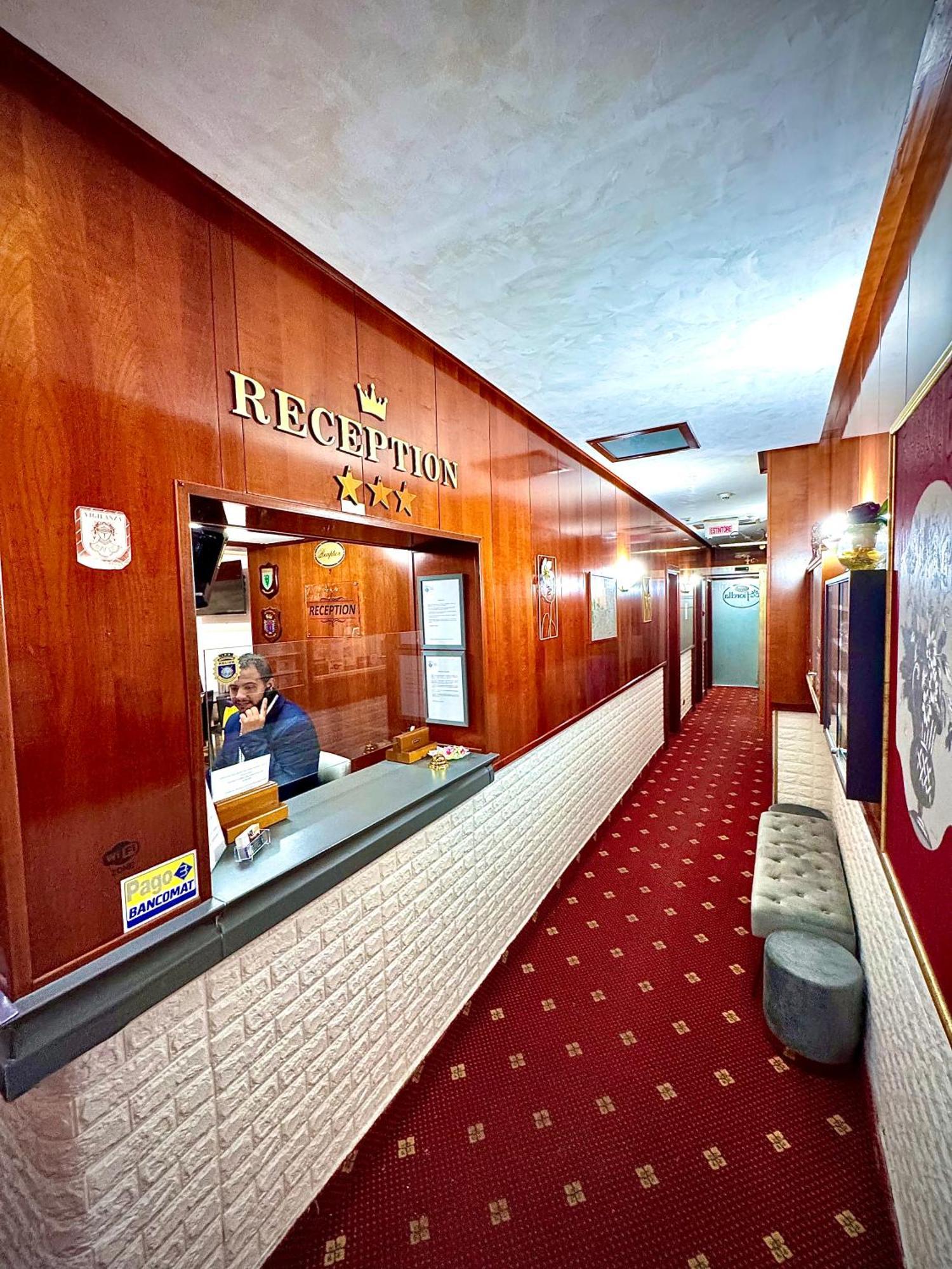Hotel Fiorella Milano Екстериор снимка